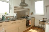 Two bedroom flat for sale in Weybridge Point, Battersea, SW11 5AT