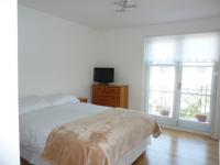 Two bedroom flat for rent, Brompton Park Crescent