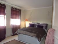 Three bedroom flat for rent, Battersea Bridge Road, SW11 3AG